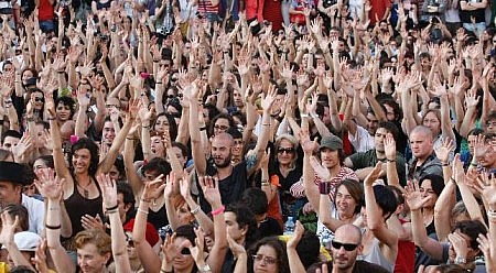Rajoy en la mira de una ciudadan&iacute;a indignada. Foto: Librered