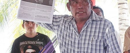 Raymundo Vel&aacute;zquez Flores, l&iacute;der comunista asesinado el 5 de agosto de 2013. Foto: albertobuitre.woedpress.com