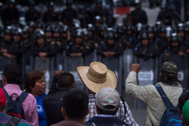Para derrocar a Peña Nieto, con la CNTE