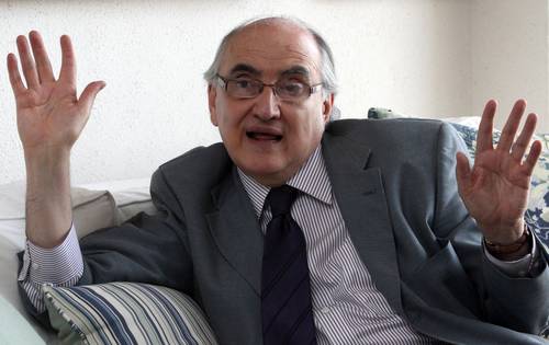 Maestro de la UNAM incurre en misoginia contra usuarias de Twitter