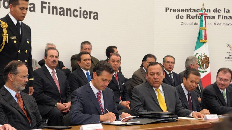 Reforma Financiera: el saqueo al pueblo de México