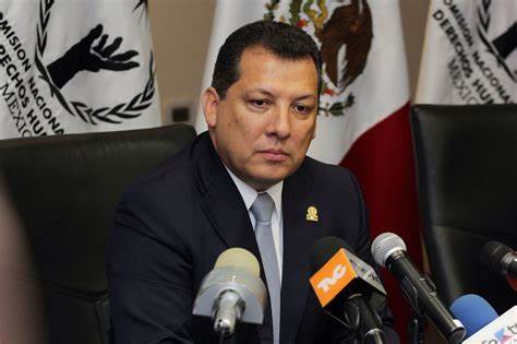 CNDH ha fallado su misión por corrupción y tráfico de influencias: activista
