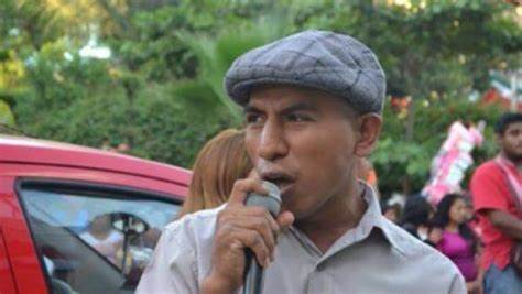 Pueblo de Tlapa marcha por el asesinato de Antonio Vivar Díaz