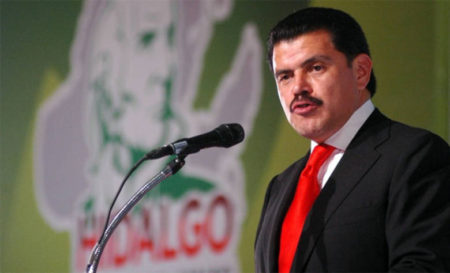 Francisco Olvera termina gesti&oacute;n como gobernador. Foto: laregiontula.com