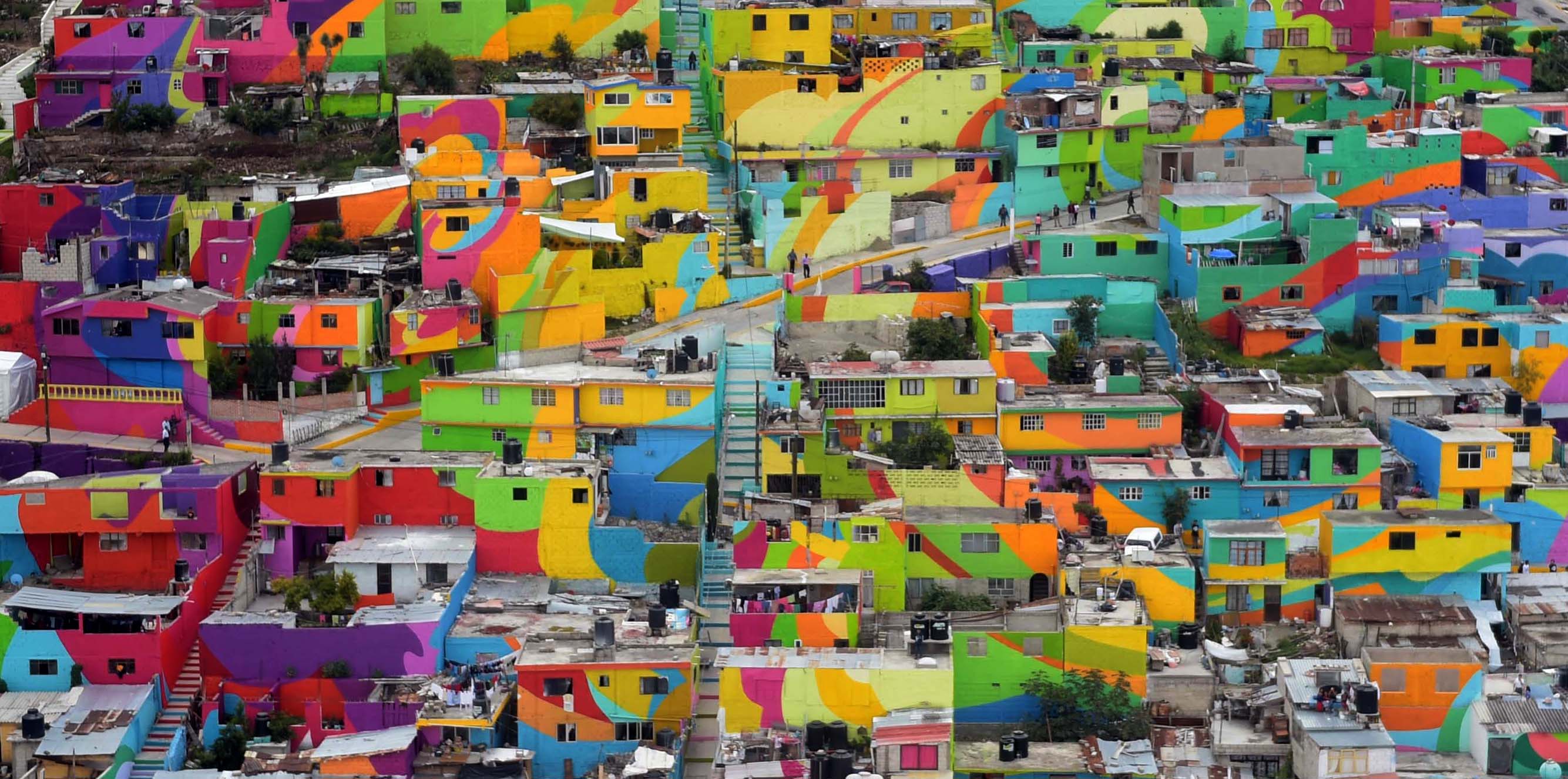 Macromural de Palmitas: corrupción, sueños rotos y promesas vacías