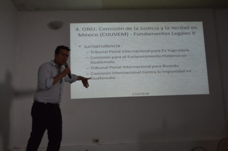 Sergio Salda&ntilde;a Zorrilla en la presentaci&oacute;n de una comisi&oacute;n internacional de Justicia y Verdad en M&eacute;xico. Foto: Los &Aacute;ngeles Press