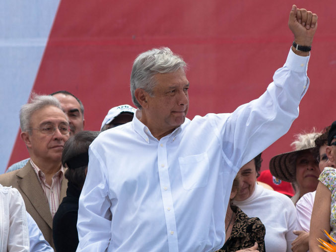 De federalismo y política social en AMLO