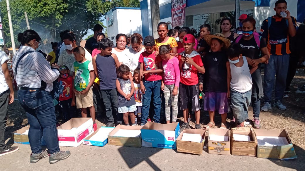 Familias migrantes solicitan amparos judiciales para transitar en libertad al norte de México