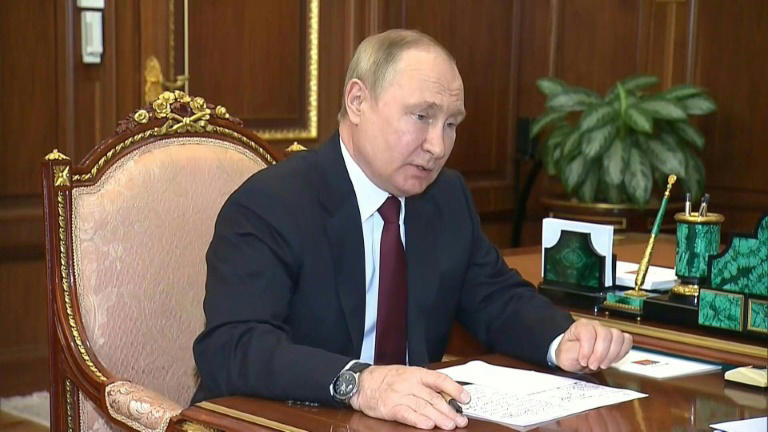 Putin ordena continuar ofensiva en el este de Ucrania mientras comunidad internacional planea reconstrucción del país