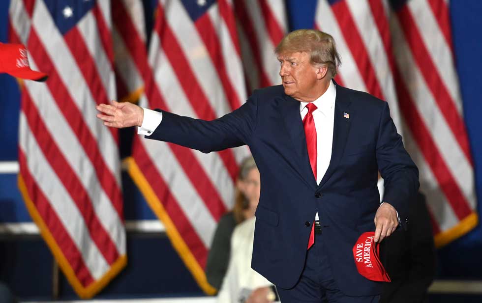 Trump demanda a CNN por ‘difamación’ y exige más de 500 millones de dólares por ‘daños’