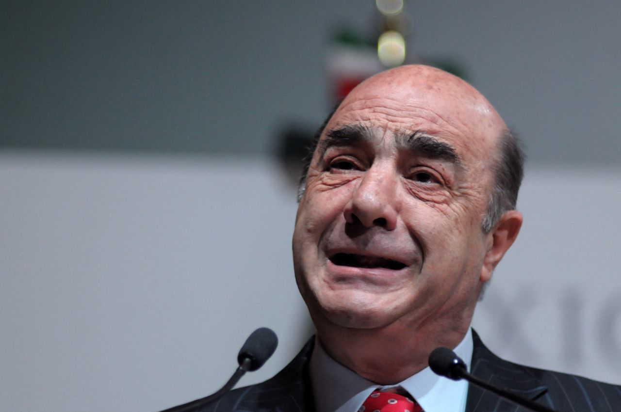 UIF denuncia a Murillo Karam por lavado de dinero