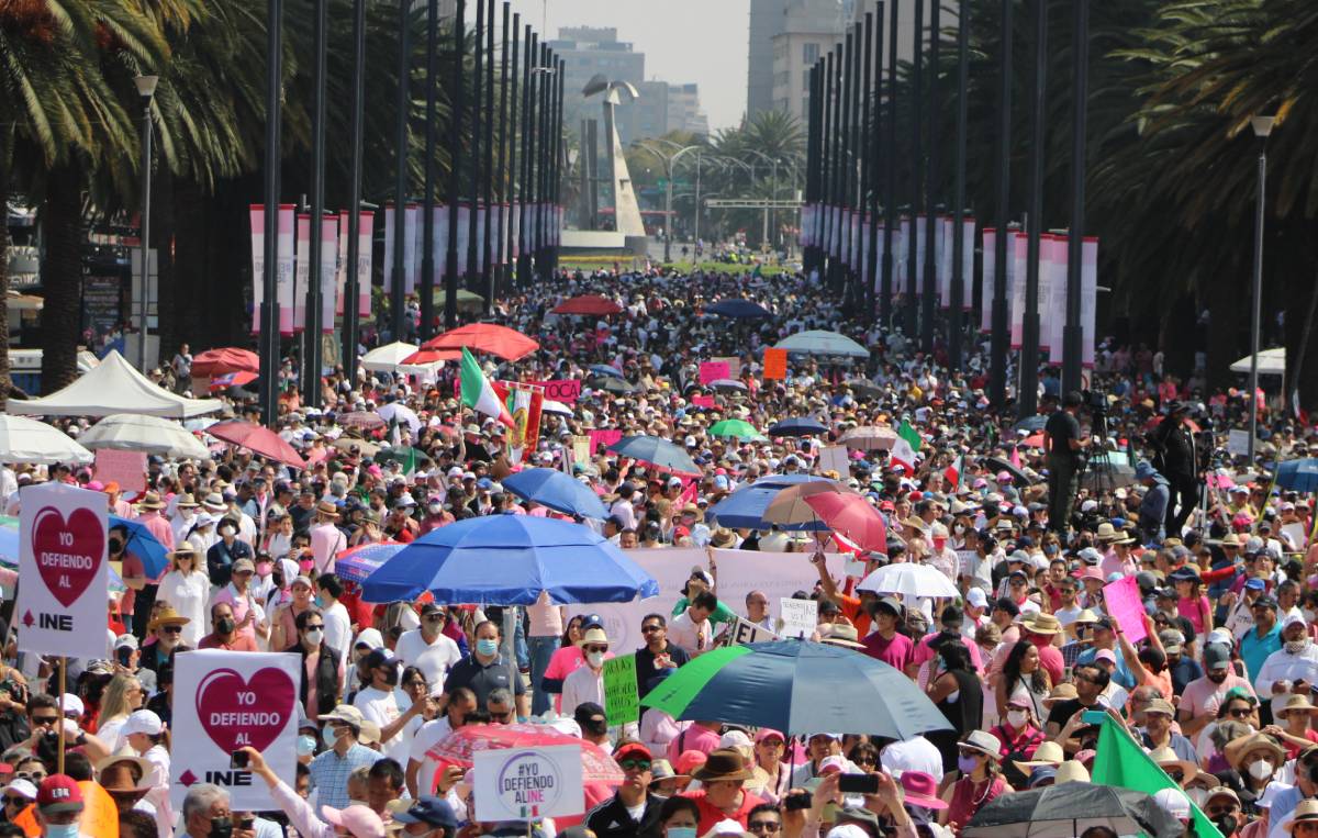 Defensa del INE une a opositores de López Obrador