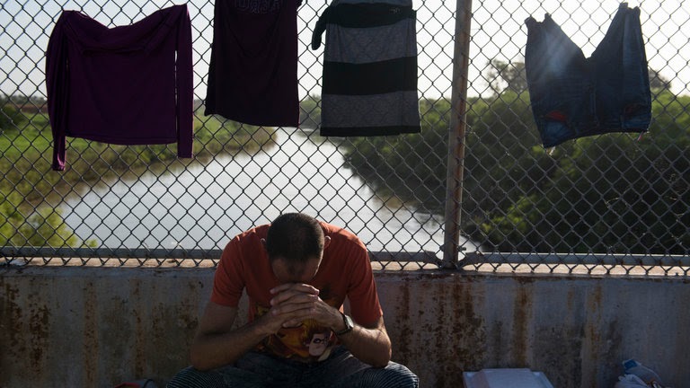 Migrantes en Estados Unidos, bajo vigilancia oculta