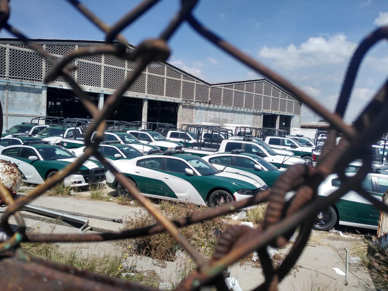 Grupo Andrade denunciado por sobreprecios en renta de patrullas y evasión millonaria de impuestos