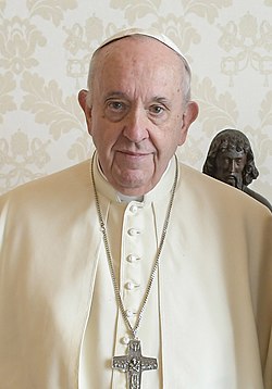 El papa Francisco sufre una crisis cardiaca