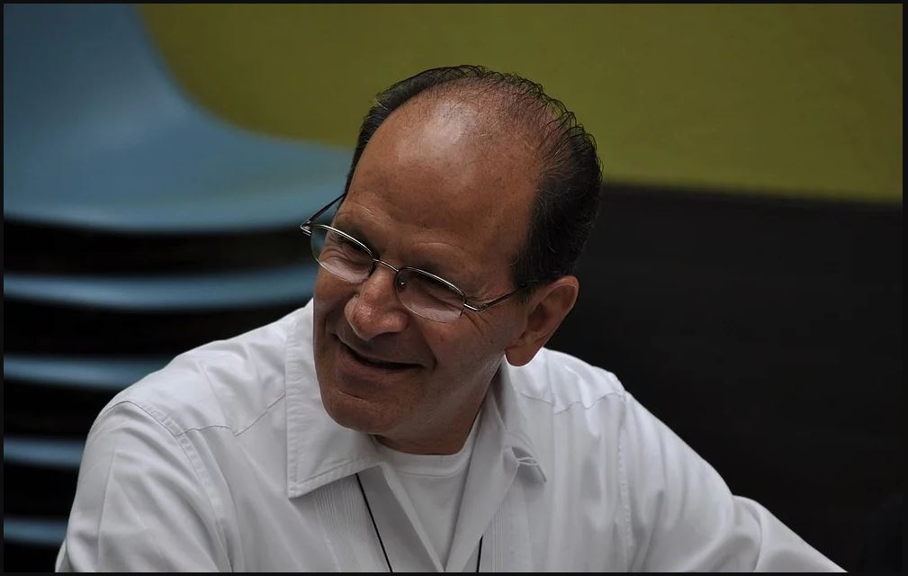 El dilema de Solalinde, ¿pastor del pueblo o clérigo de Estado?
