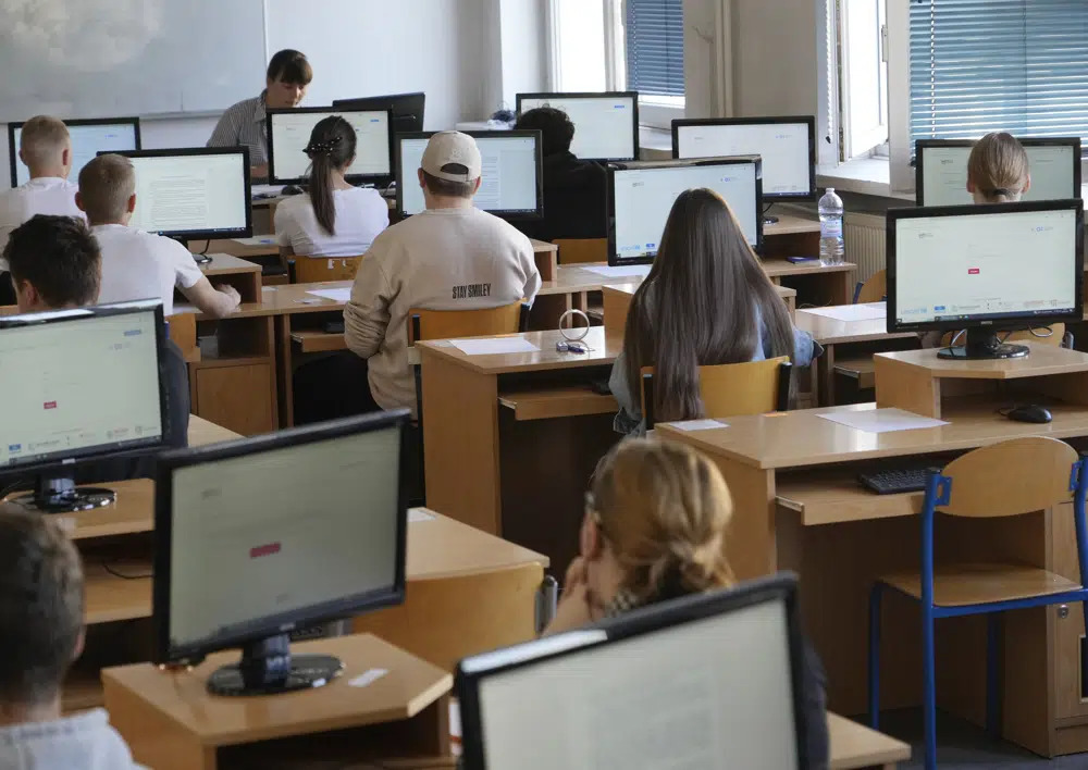 La guerra en Ucrania interrumpe la educación de los niños