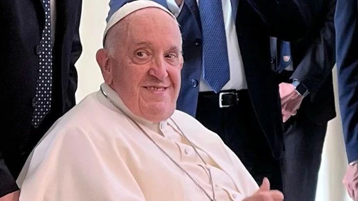 El papa Francisco regresó este viernes al Vaticano