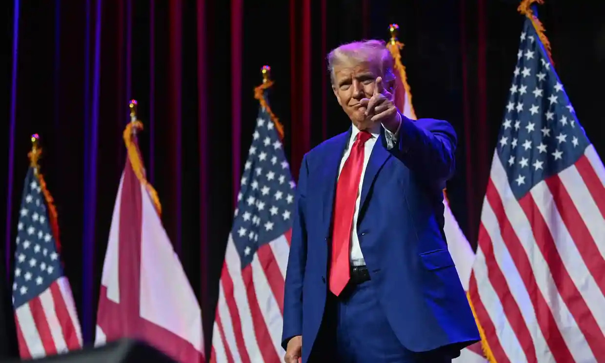 Publicación amenazante de Trump en redes sociales preocupa a fiscales