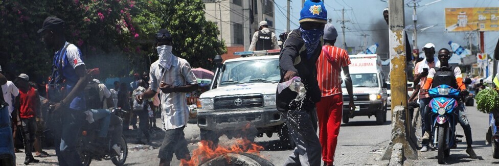Violencia en Haití cobra la vida de más de dos mil personas