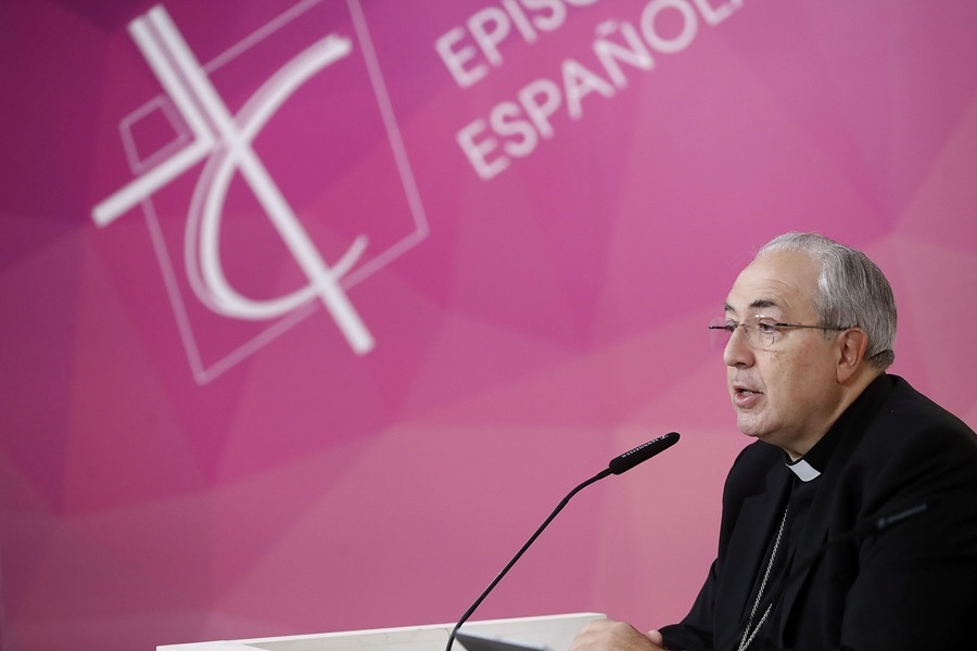 Iglesia católica acepta indemnizar a víctimas de abuso en España
