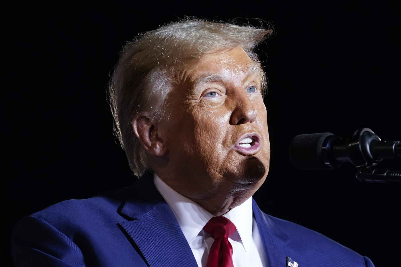 Trump busca televisar su juicio por interferencia electoral