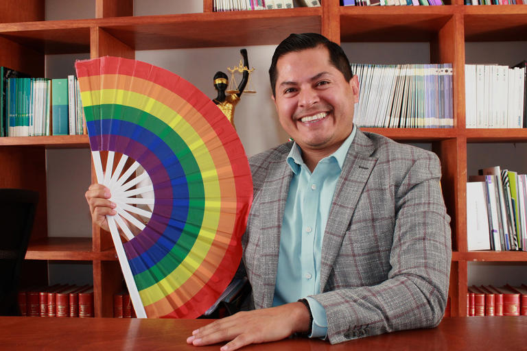 Asesinado jurista transgénero que abrió derechos LGBTI en México