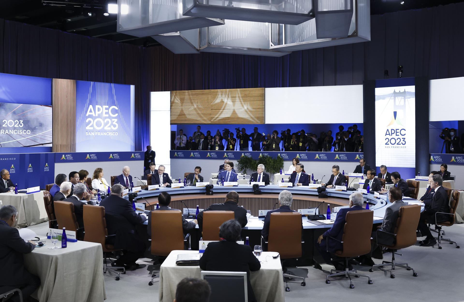 APEC cierra con declaración sin menciones a Ucrania ni Oriente Medio