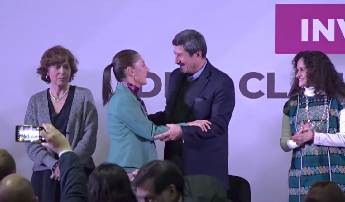 Diputada de Chihuahua llama 'asesino y corrupto' a Javier Corral