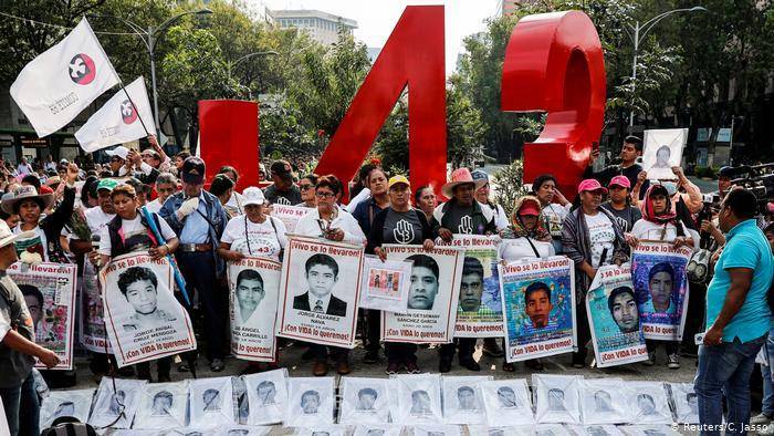 Centro Prodh: FGR permitió libertad de militares ligados a Ayotzinapa