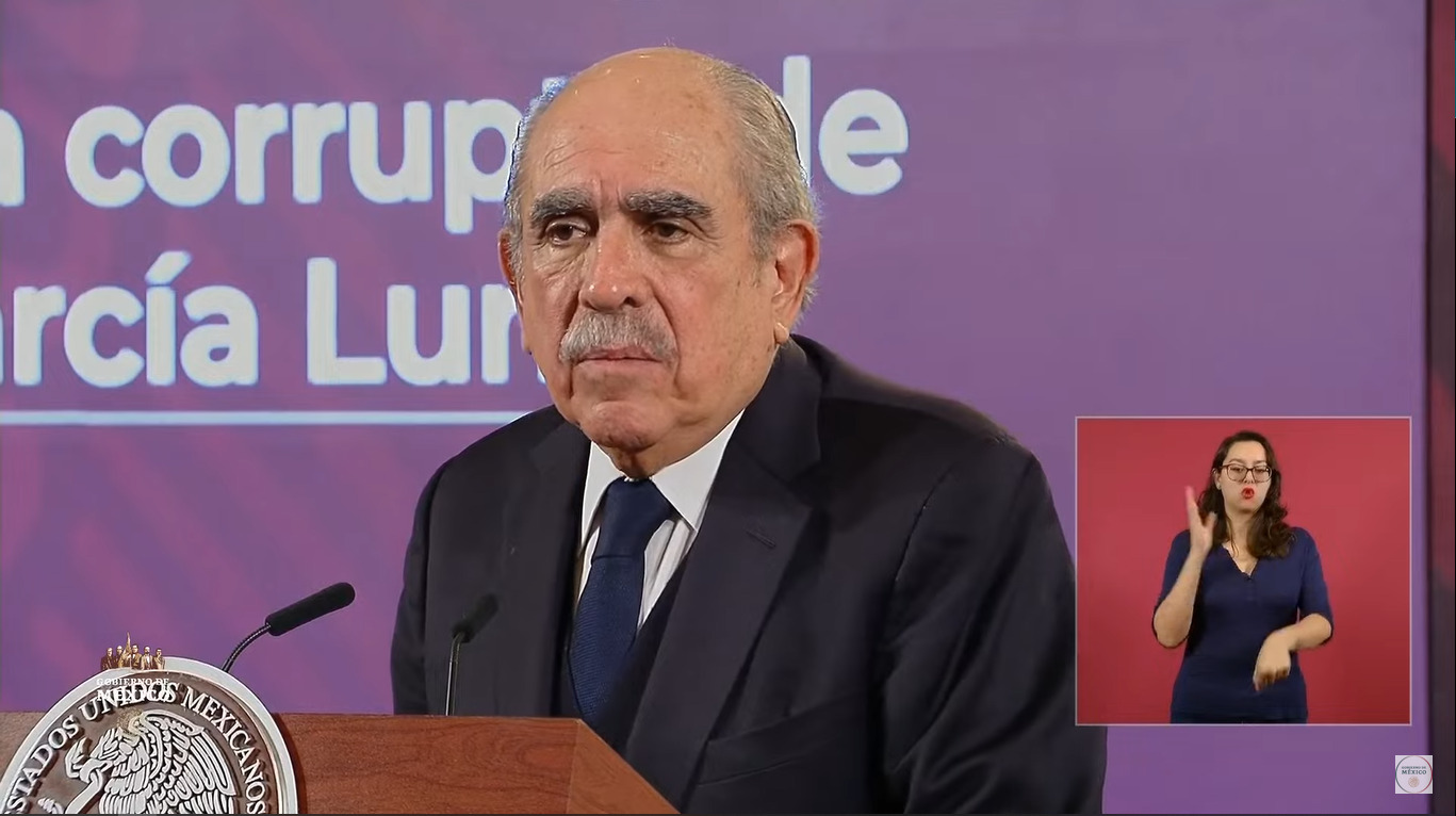 García Luna y los Weinberg, protagonistas en Palacio Nacional