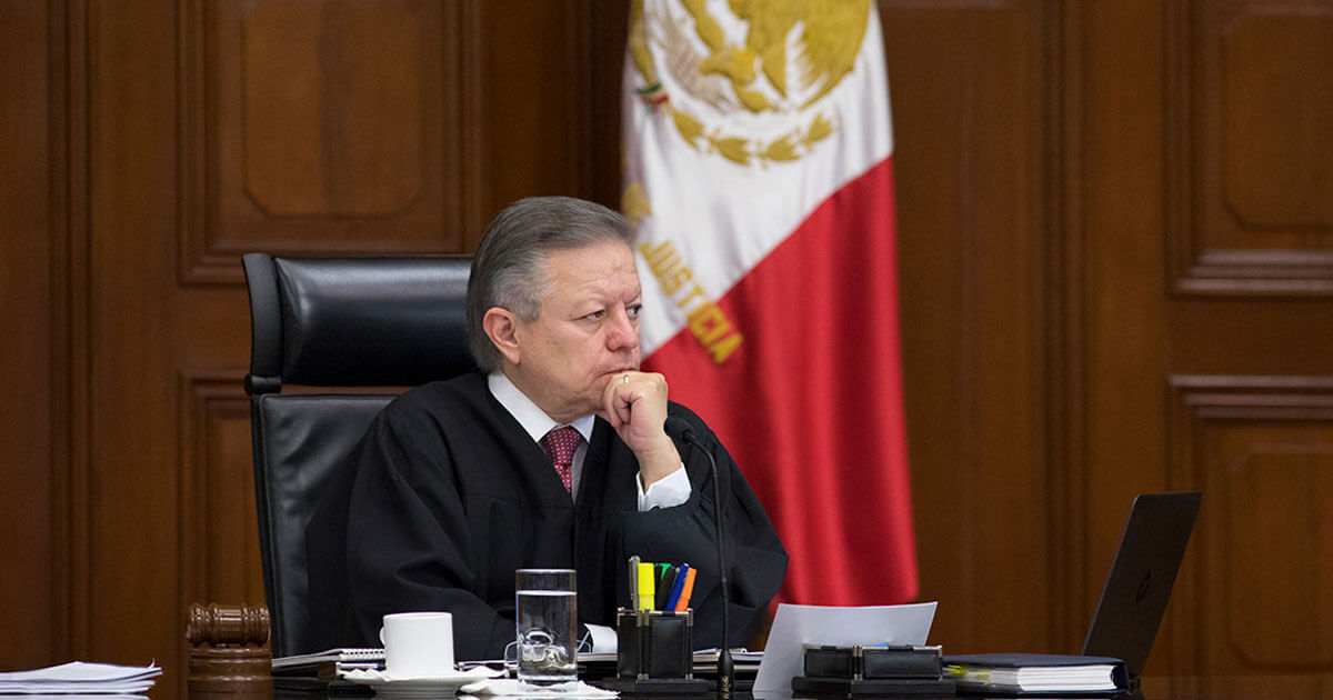 Abogados denuncian a Arturo Zaldívar por tráfico de influencias