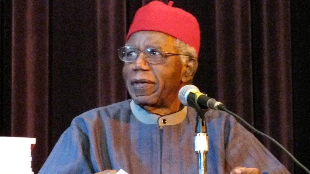 Todo se desmorona, la compleja narrativa de Achebe