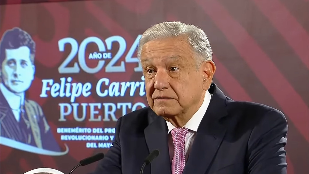 López Obrador pide ayuda para aclarar caso Ayotzinapa 