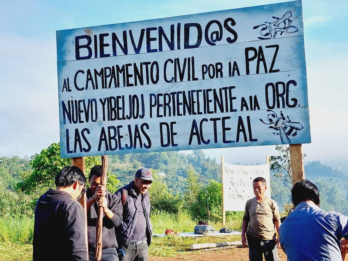 Tzotziles reinstalan campamento civil por la paz en Chiapas