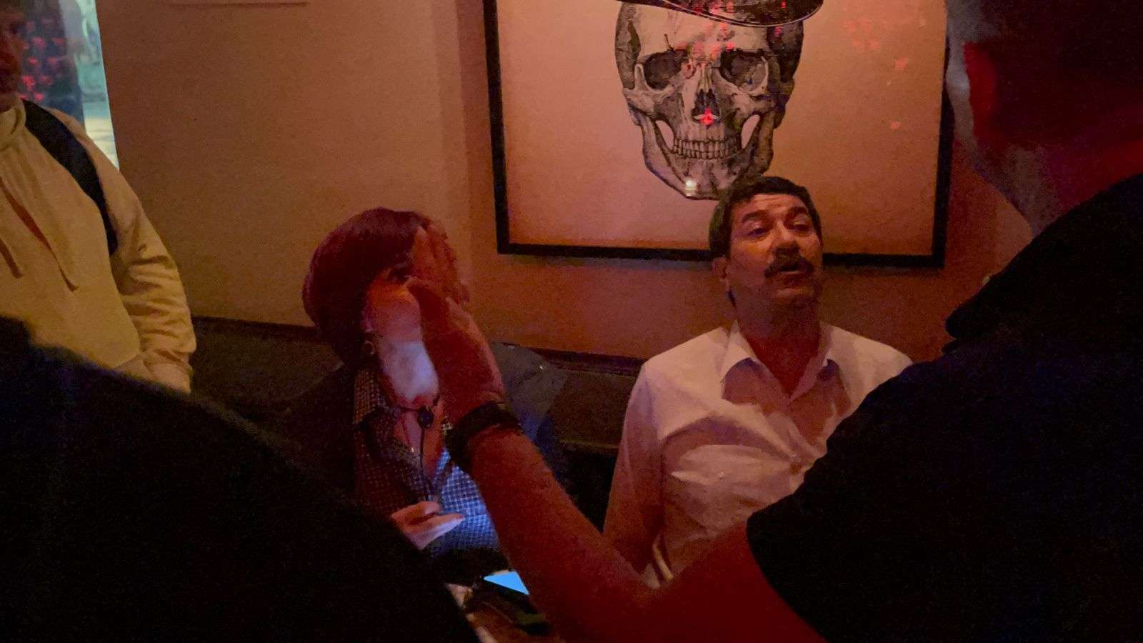 Fiscal de CDMX evita detención del exgobernador Javier Corral