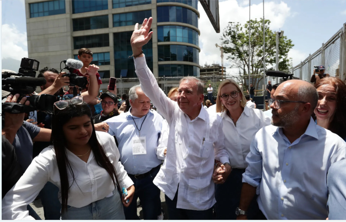 González llama a Maduro para comenzar “transición” en Venezuela