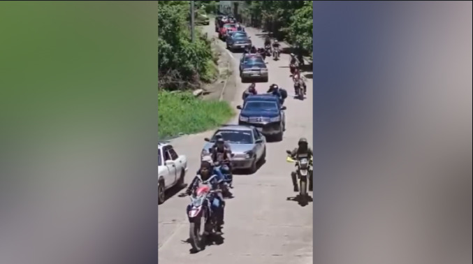 Desfile de grupos armados en Chicomuselo por elecciones