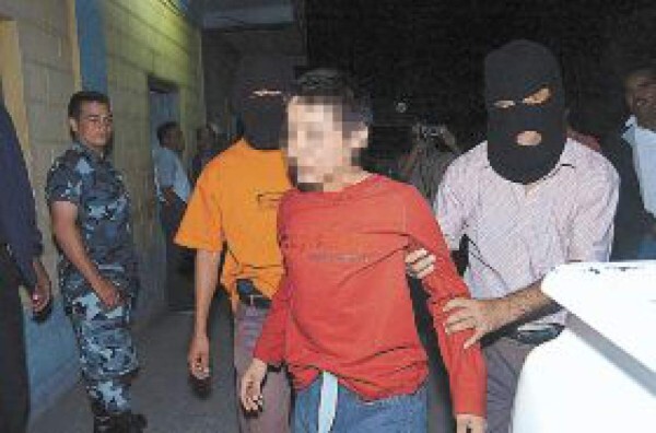 El niño que fue acusado de matar a un agente de la DEA en Honduras