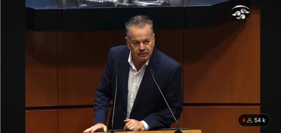 Senador del PAN cuestiona a Javier Corral por evadir la justicia