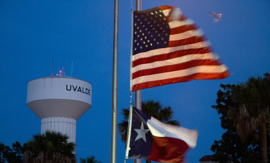 Docenas de vídeos revelan la realidad de la masacre en Uvalde, Texas