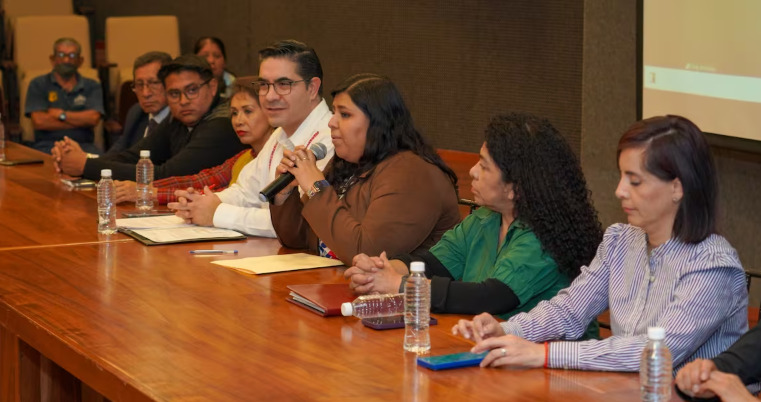 Oaxaca otorga seguridad social a periodistas independientes