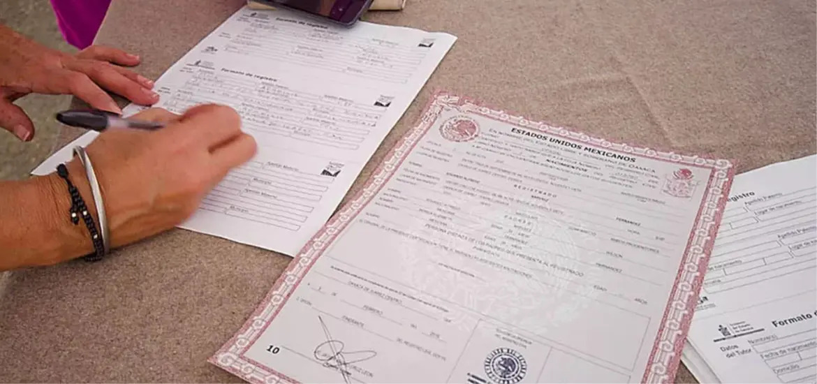 Oaxaca otorga actas de nacimiento gratuitas a migrantes en EEUU