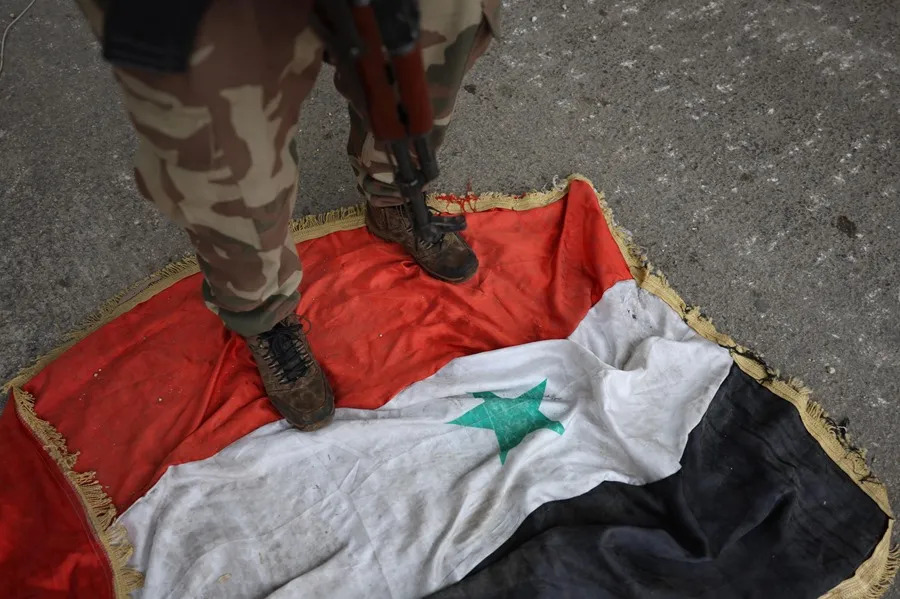 Insurgentes en Siria declaran la caída de Bashar al Asad