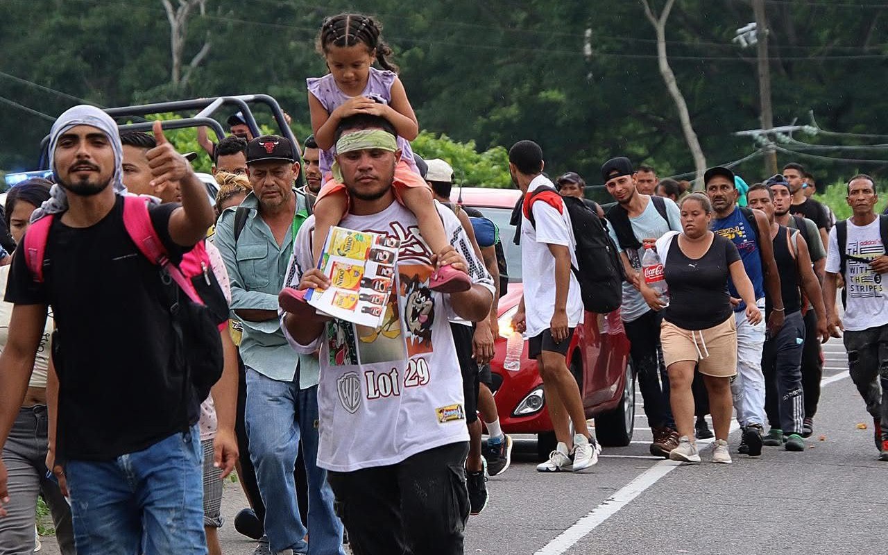 Primera caravana migrante de 2025 parte desde Tapachula rumbo a EEUU