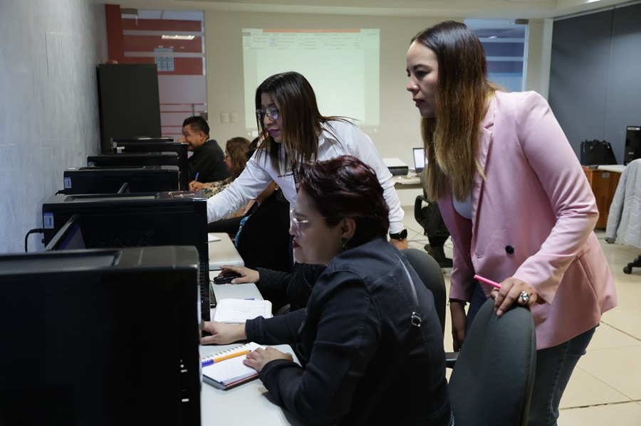Secretaría de Administración capacita a funcionarios en Oaxaca