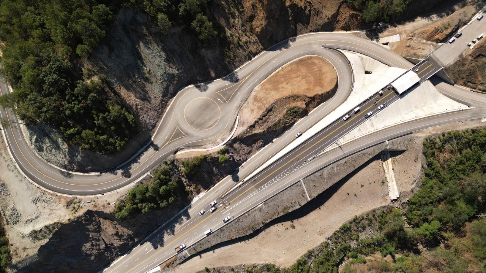 Vista aérea de uno de los tramos de la supercarretera al Istmo.