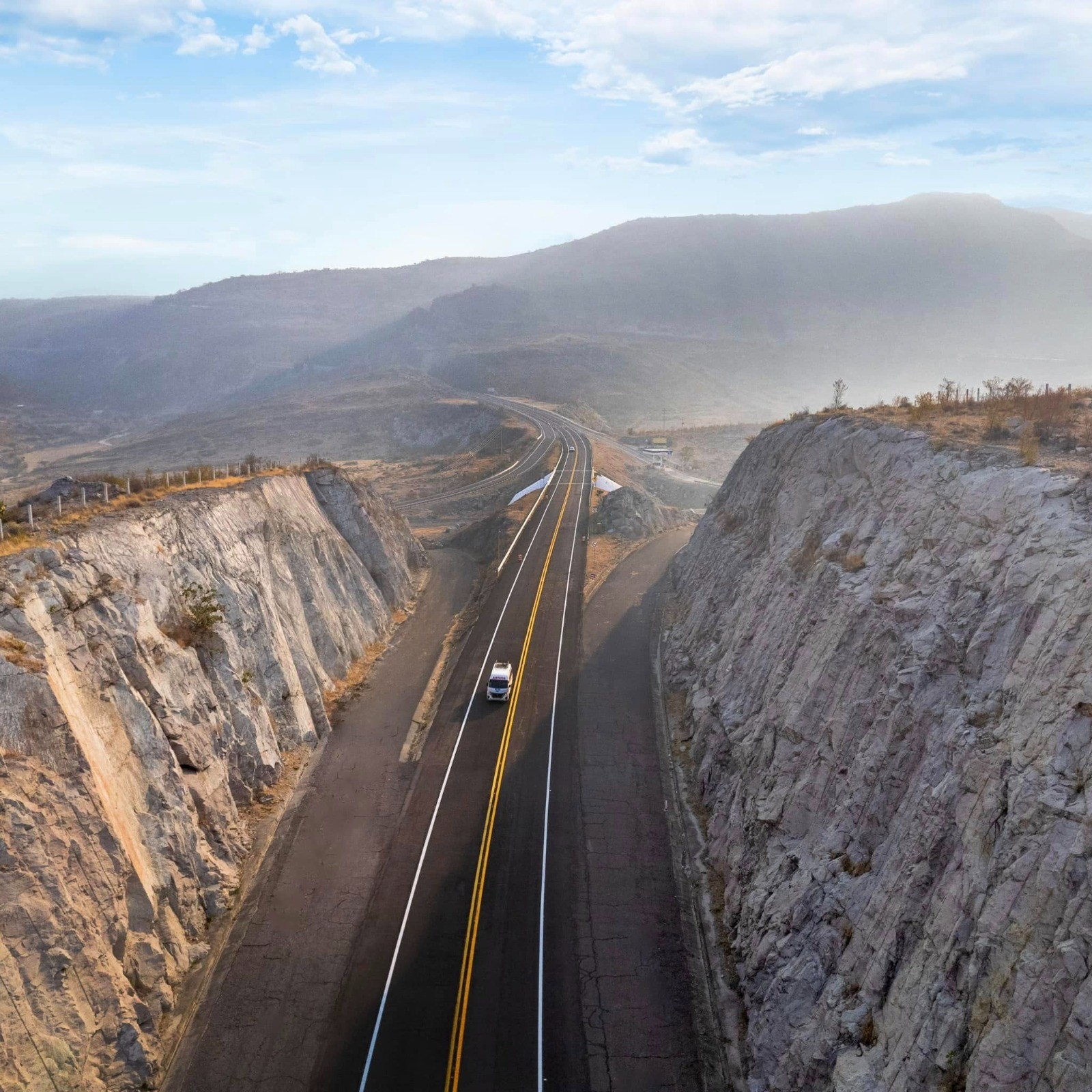 Carretera Mitla-Tehuantepec permitirá desarrollo regional: Sedeco