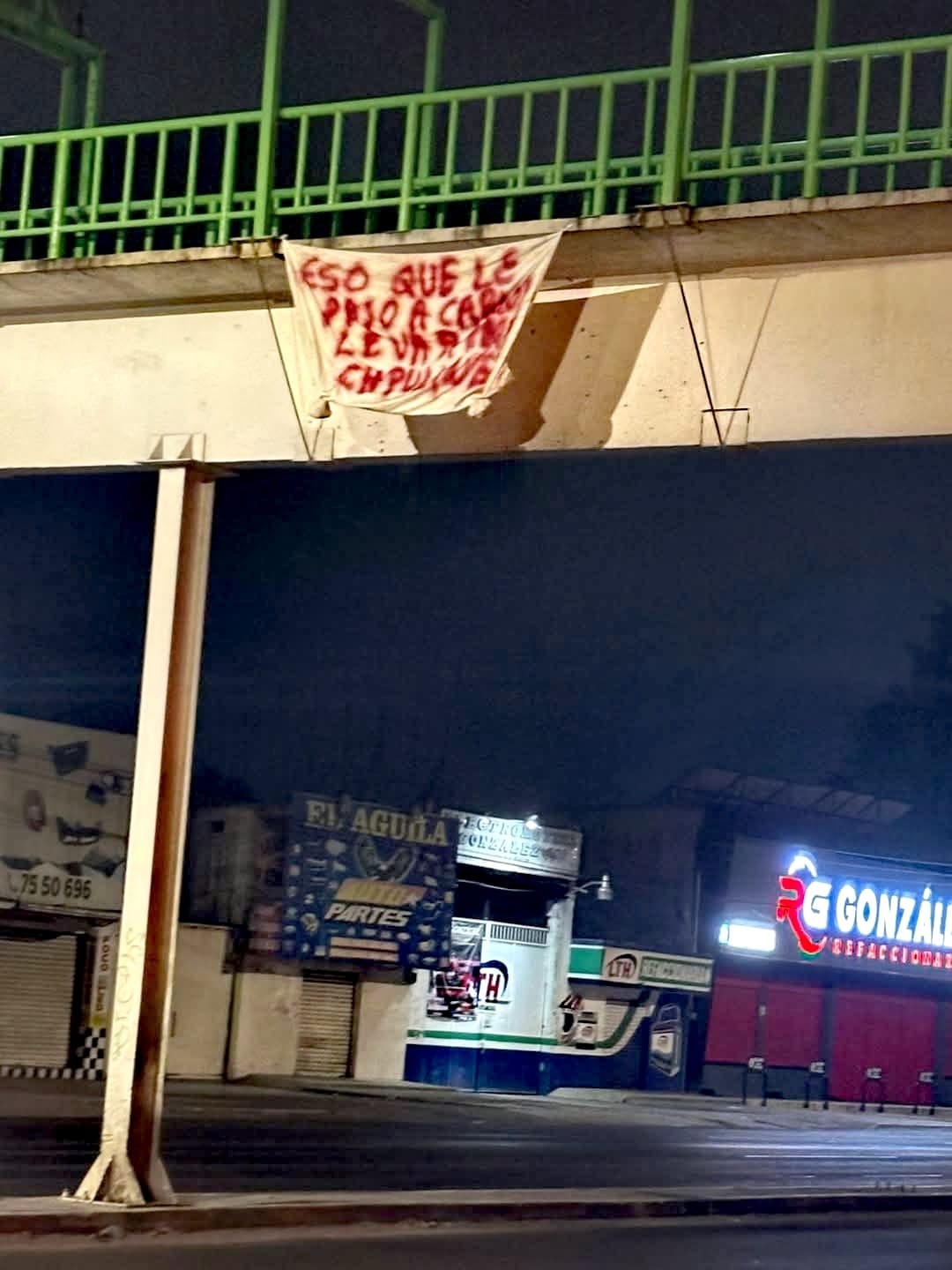 Tulancingo: narcomanta y tiroteo en bar dejan tres detenidos