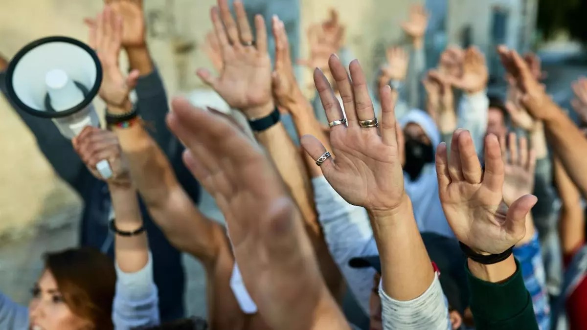 Frente al tecno-populismo y el odio, Periodismo y democracia